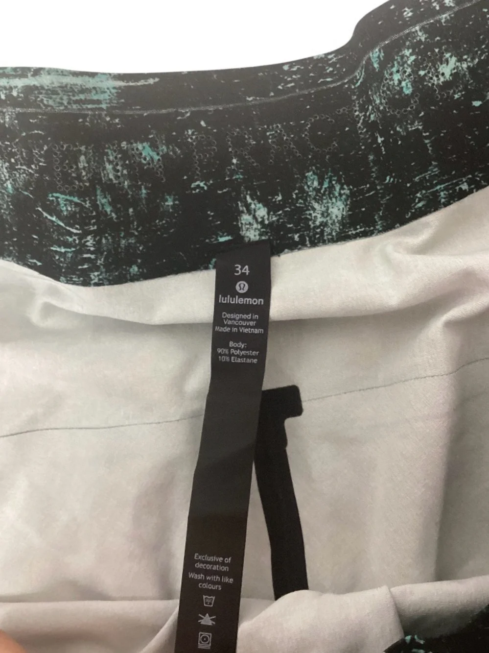 Lululemon Mens current state shorts size 34